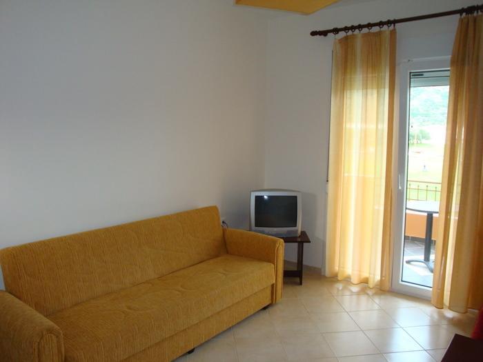 Mandrotopos Hotel Iliana מראה חיצוני תמונה
