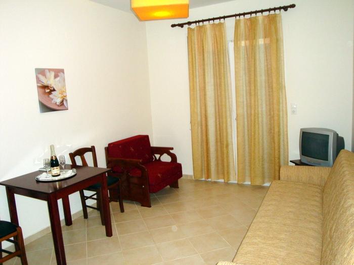 Mandrotopos Hotel Iliana מראה חיצוני תמונה