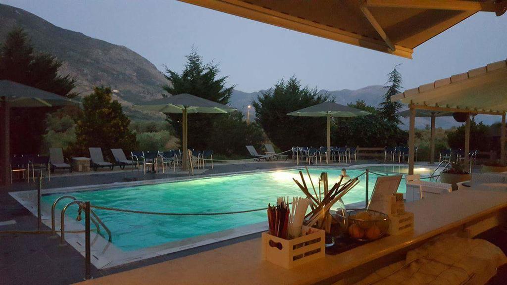 Mandrotopos Hotel Iliana מראה חיצוני תמונה