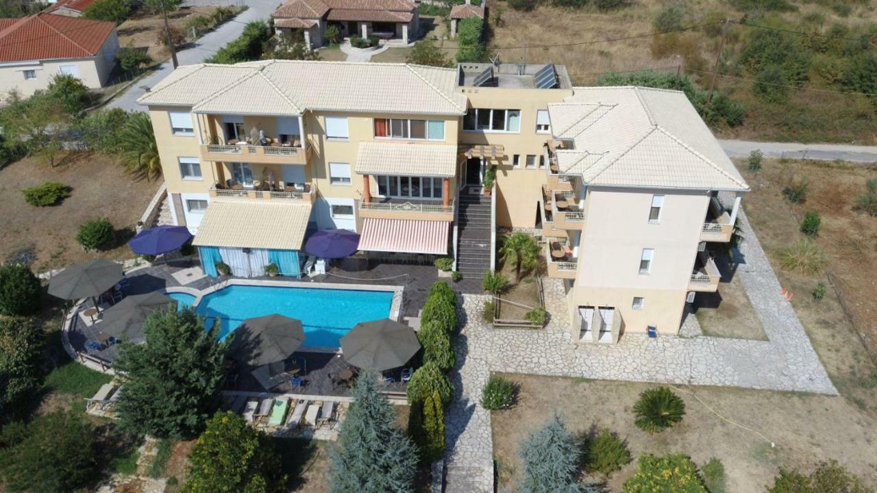 Mandrotopos Hotel Iliana מראה חיצוני תמונה